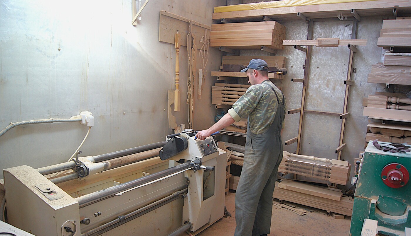 Токарные работы по дереву