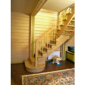 ЛЕСТНИЦА С ДВУМЯ КРУГЛЫМИ ПРИГЛАСИТЕЛЬНЫМИ СТУПЕНЯМИ