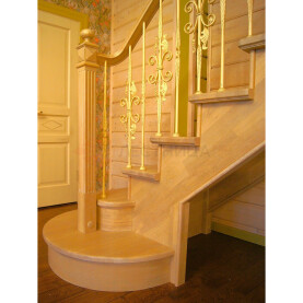 ГНУТЫЕ ДУБОВЫЕ ПОДСТУПЕНКИ НА ПРИГЛАСИТЕЛЬНЫХ СТУПЕНЯХ