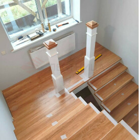 столбы на площадке